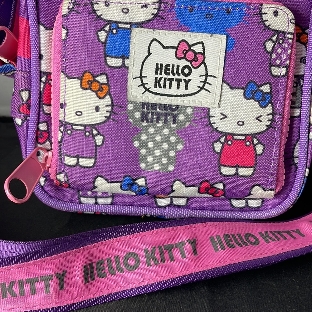Hello Kitty Sanrio Adjustable Crossbody Purse Bag - Picture 3 of 7